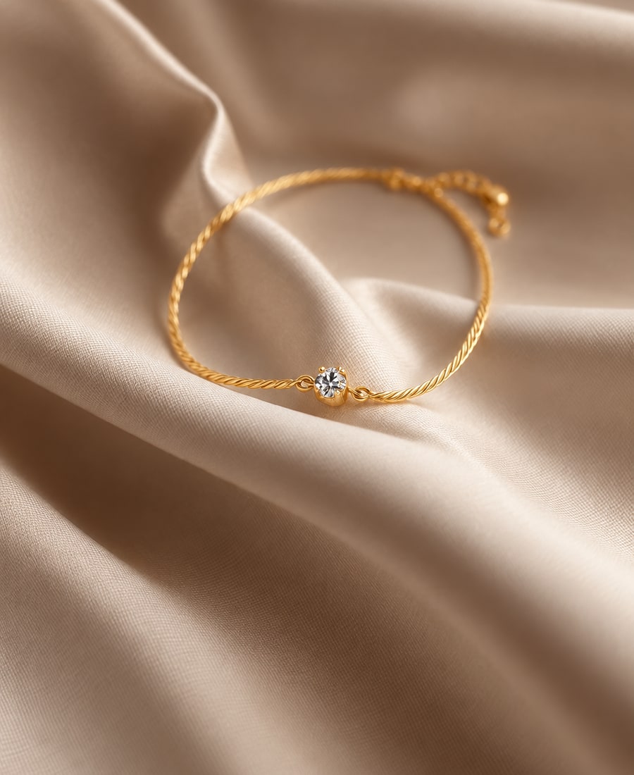 Bracelets — Petite Chain